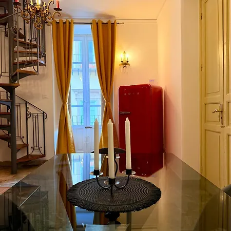 Luxury Palazzo Vannucci Apartment *