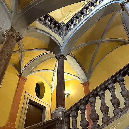 Luxury Palazzo Vannucci *