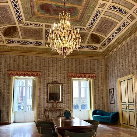 Luxury Palazzo Vannucci Apartment